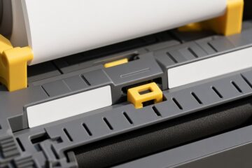 Czujnik mediów pod etykietami w drukarce Zebra ZD421